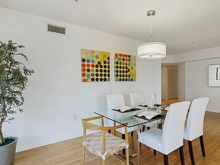 1222 S Westgate Ave #202 — Photo 10