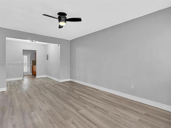 2nd image of 934 Meridian Ave APT 6