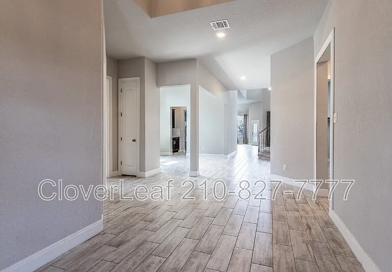 3718 Avia Oaks — Photo 7