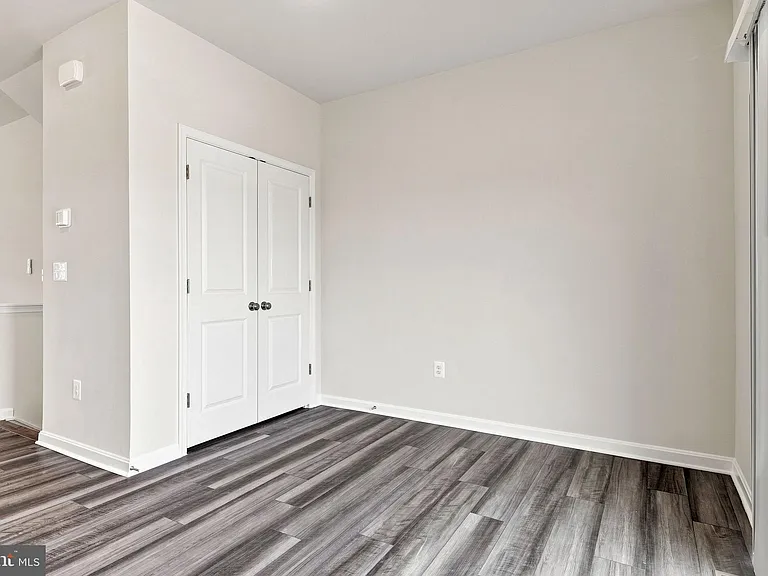 417 Seeback Dr — Photo 27