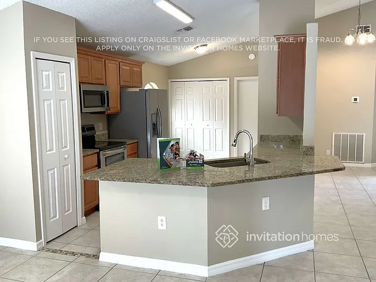 6879 Raccoon Ct — Photo 4