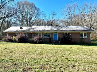 135 Freeman Cir, Athens, GA 30601