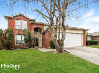 5005 Royal Burgess Dr, Fort Worth, TX 76135
