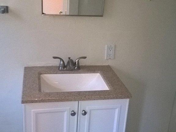 4th image of 442 S 9th St