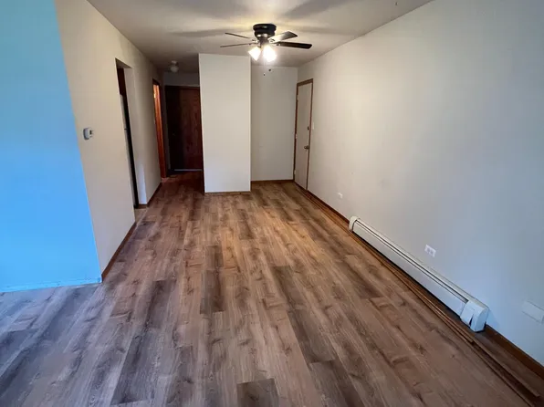 15822 Orlan Brook Dr APT 1E, Orland Park, IL 60462