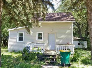 3 Main St, Kensett, IA 50448