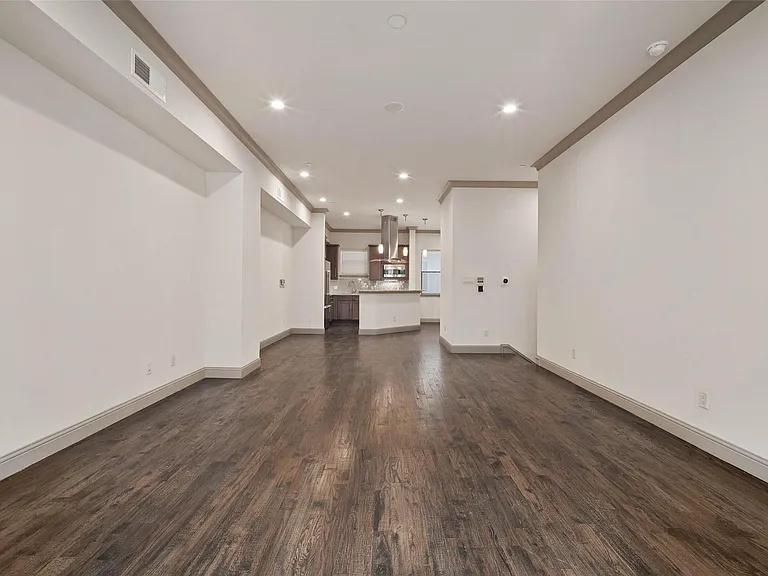 3126 Ross Ave #5 — Photo 6