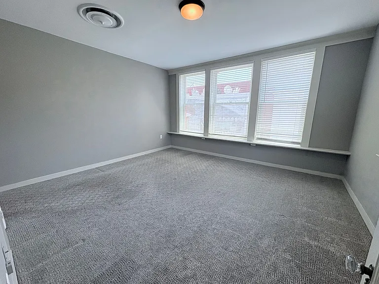 7 W Philadelphia St #3F — Photo 11