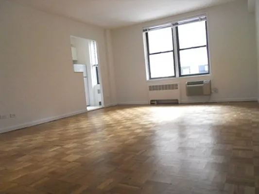 Rented by Citi Habitats | media 22