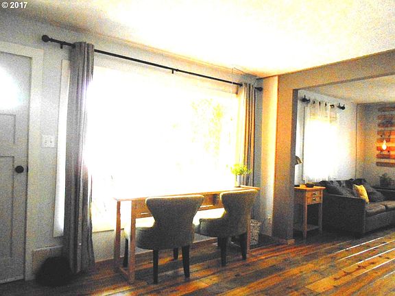3rd image of 427 Dunham Ave