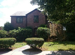 108 Somerset Rd, Brookline, MA 02445