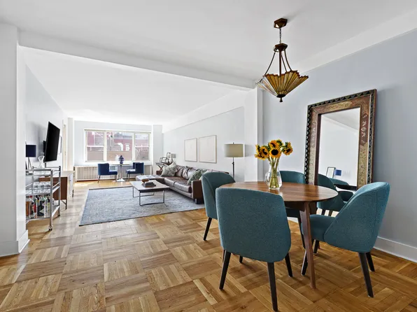 40 East 9th Street image 1 of 12