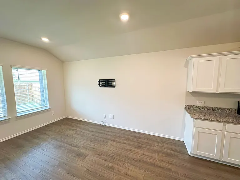 3431 Rendezvous Way — Photo 10