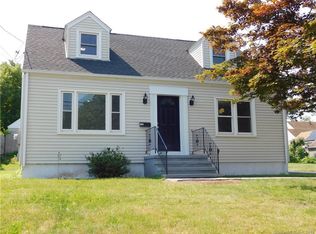 525 Jewett Ave, Bridgeport, CT 06606