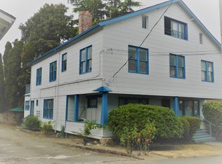 1425 Palm Ave SW #3, Seattle, WA 98116