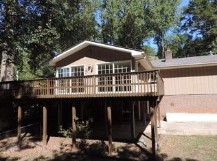 208 E Martinshore Dr, Seneca, SC 29678