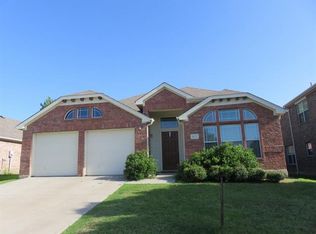 8608 Chisholm Trl, Aubrey, TX 76227