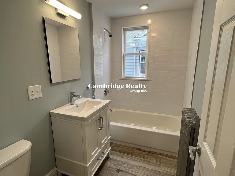 11 Burnham St #2T — Photo 19