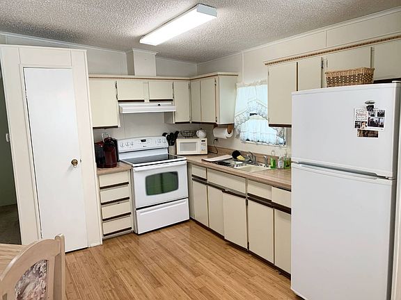 5th image of 13965 Zorzal Ave