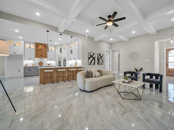 3rd image of 904 Tannehill Way