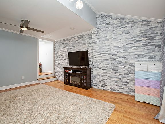 3rd image of 10713 91st St
