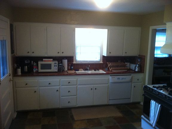 2nd image of 2616 Huntleigh Dr