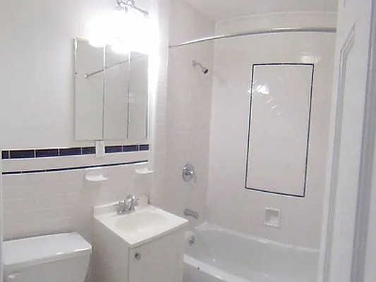 Rented by Citi Habitats | media 15