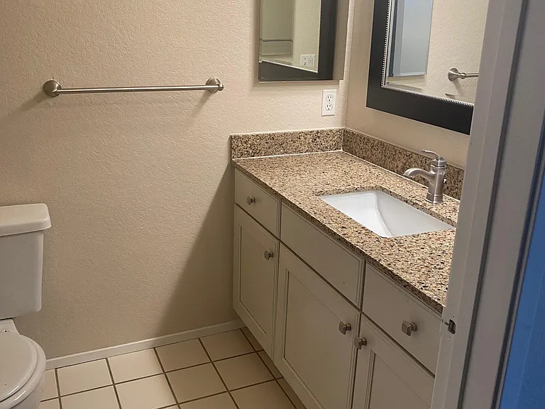 11353 Avenida De Los Lobos #E — Photo 9