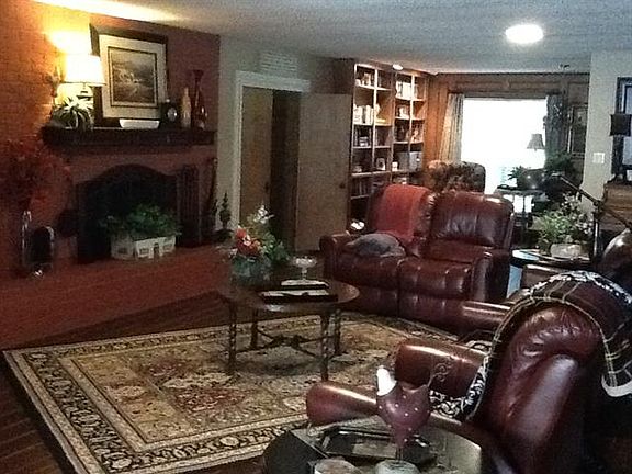4th image of 2908 N Murco Dr