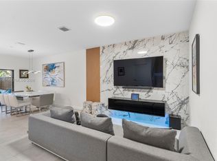 Pine Isle, Homestead, FL 33033