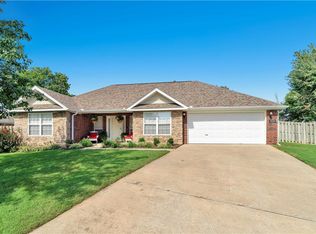 3434 N Mulberry Ln, Springdale, AR 72764