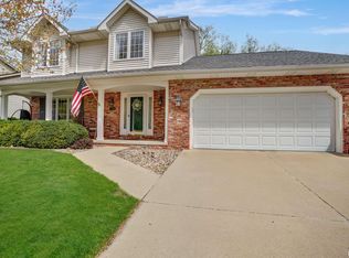 6504 N Syler St, Peoria, IL 61615