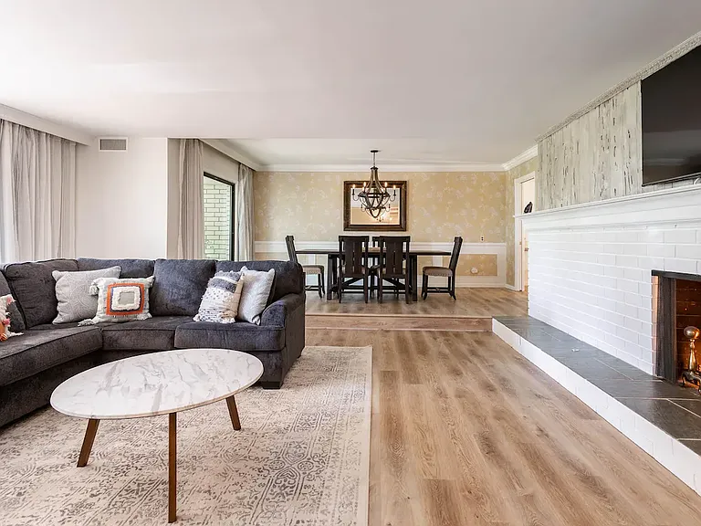 17133 Adlon Rd — Photo 37