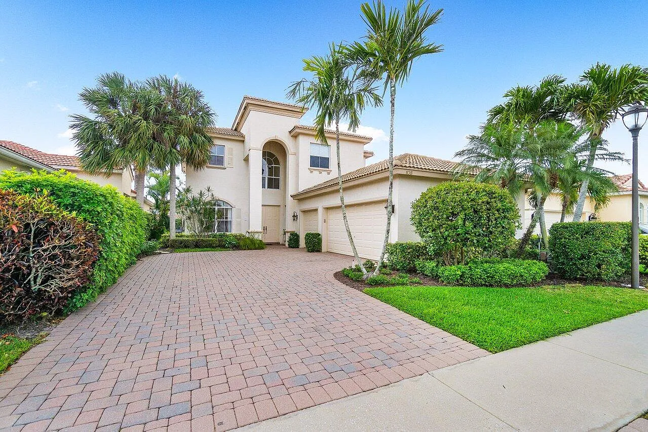 5 bed, 3.0 bath, 2985 sqft, $7,500 — Photo 2