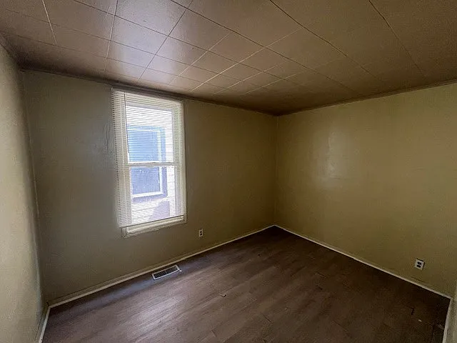 3 bed, 987 sqft, $1,295 — Photo 4