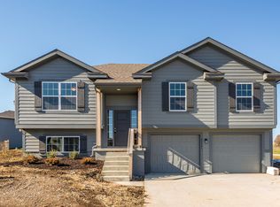 Whitney Plan, Oak Run Olathe, Olathe, KS 66061