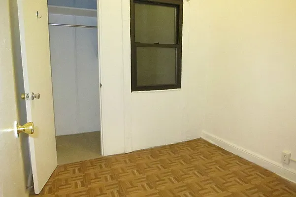 Rented by Manhattan Best Realty, Inc. | media 18