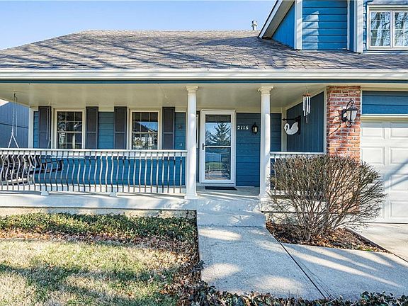 5th image of 2116 NW Harbor Pl