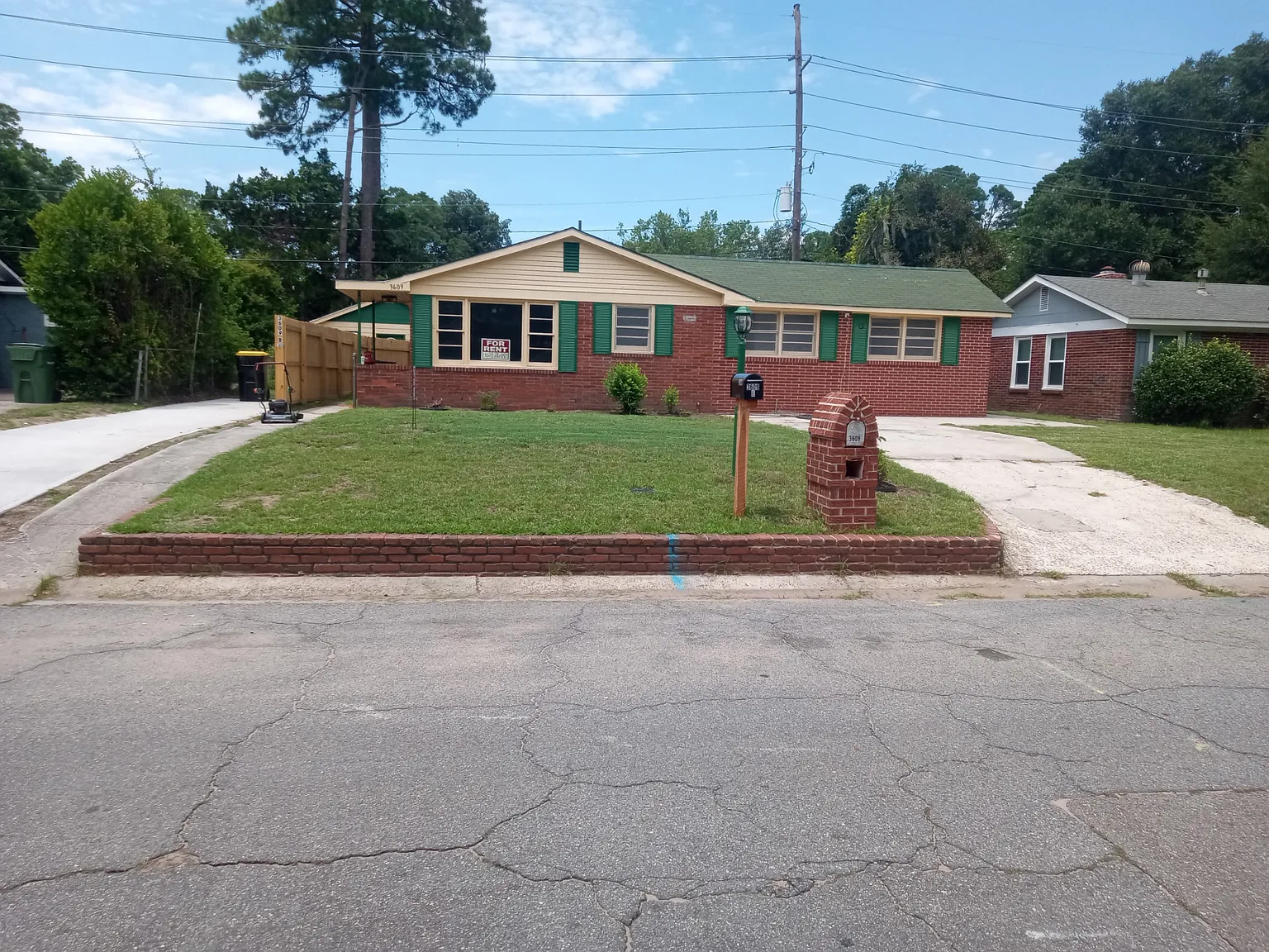 4 bed, 1653 sqft, $2,600 — Photo 1