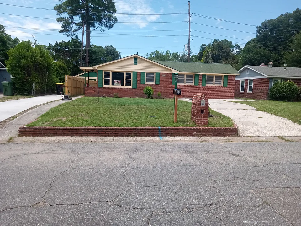 3609 Eastgate Dr