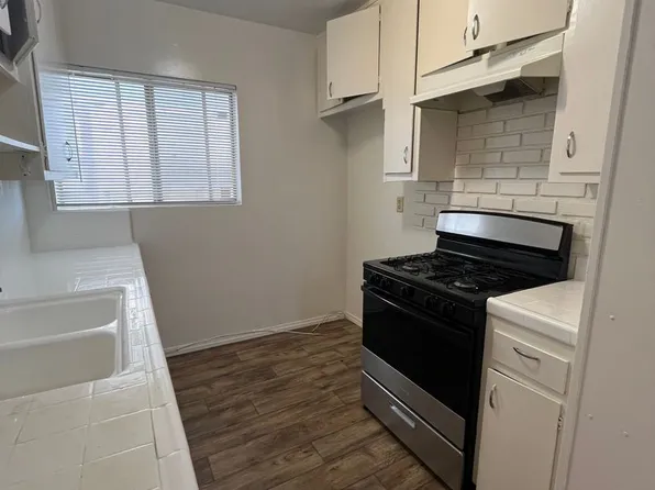 Spacious 2 Bedroom Apartment in Glendale!, 1169 Alameda Ave #9, Glendale, CA 91201
