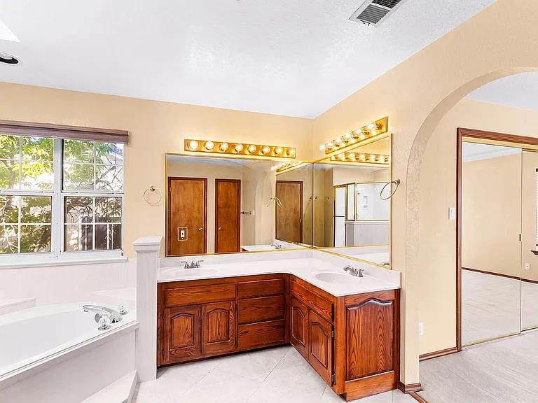9441 Allande Rd NE — Photo 22