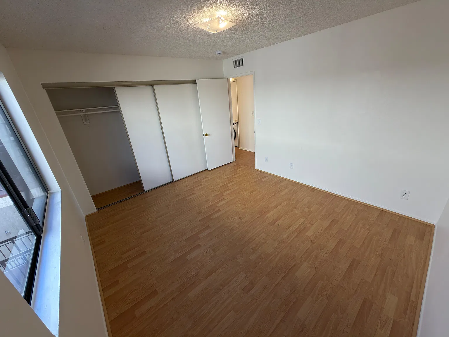 2 bed, 1100 sqft, $2,750 — Photo 3