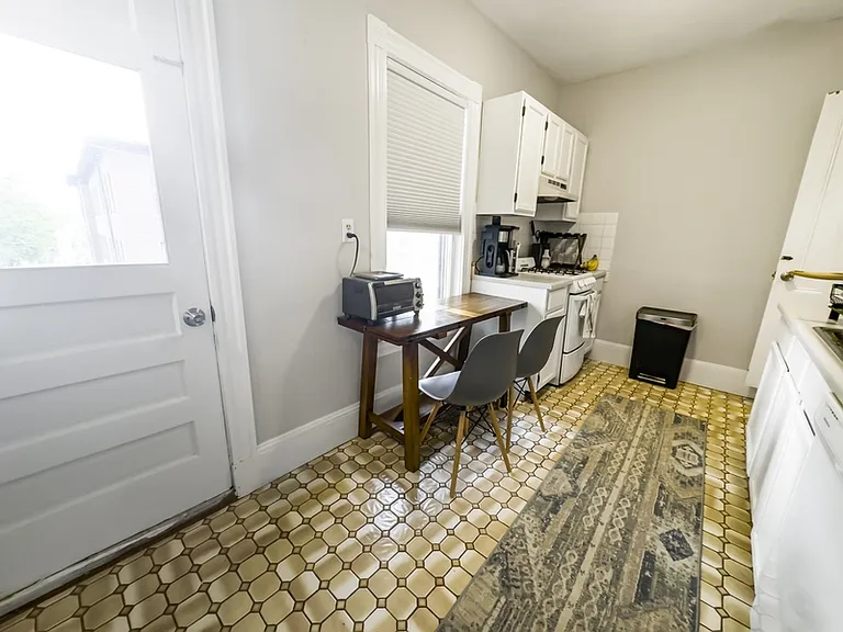 55 Hall Ave #2R — Photo 11