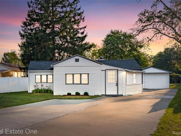 42735 Utica Rd, Sterling Heights, MI 48314