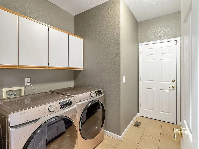 6893 Big Horn Trl — Photo 46