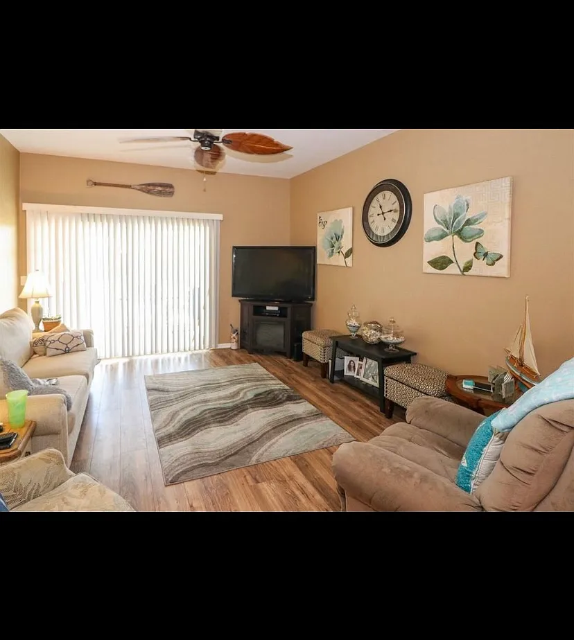 2 bed, 2.5 bath, 1179 sqft, $1,575 — Photo 4
