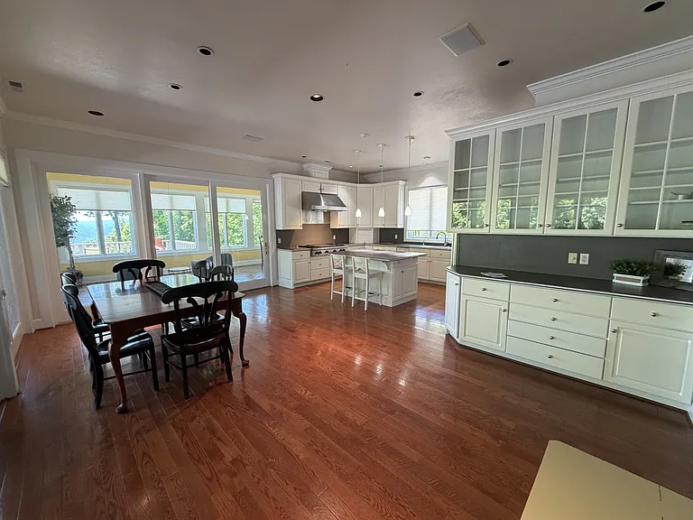 139 Summit Dr — Photo 8