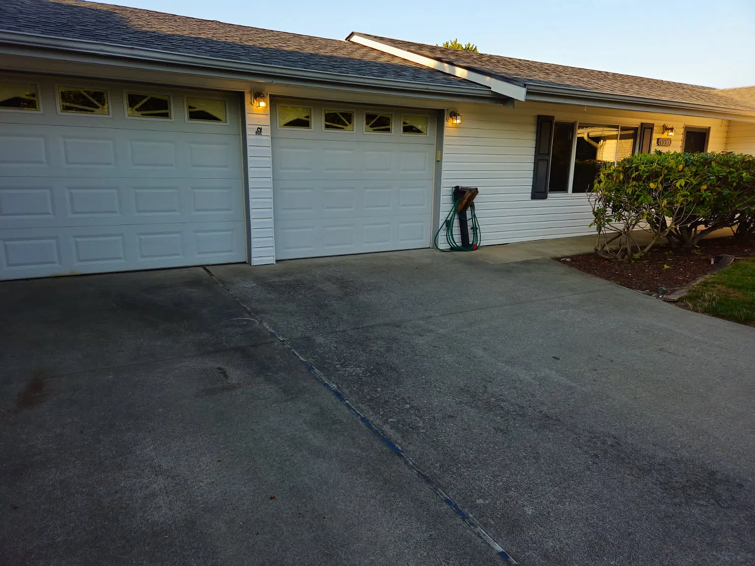 3 bed, 1.5 bath, 1120 sqft, $2,650 — Photo 3
