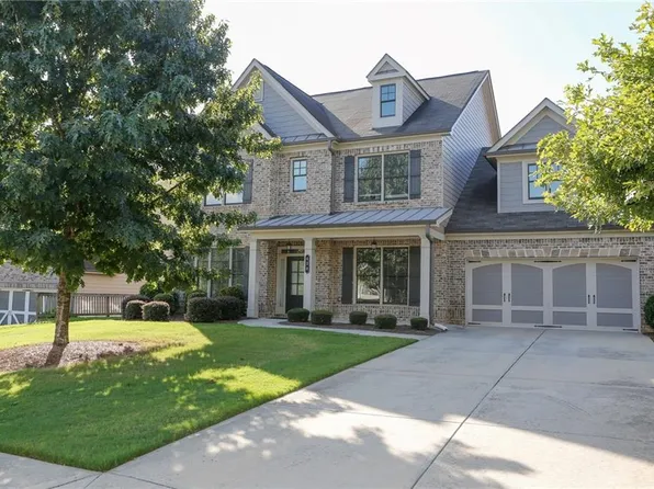 620 Hunters Grove Ct, Sugar Hill, GA 30518